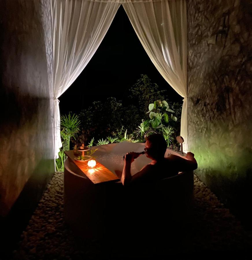 Tanoshi Glamping In Khao Sok Hotel Khao Sok National Park Kültér fotó